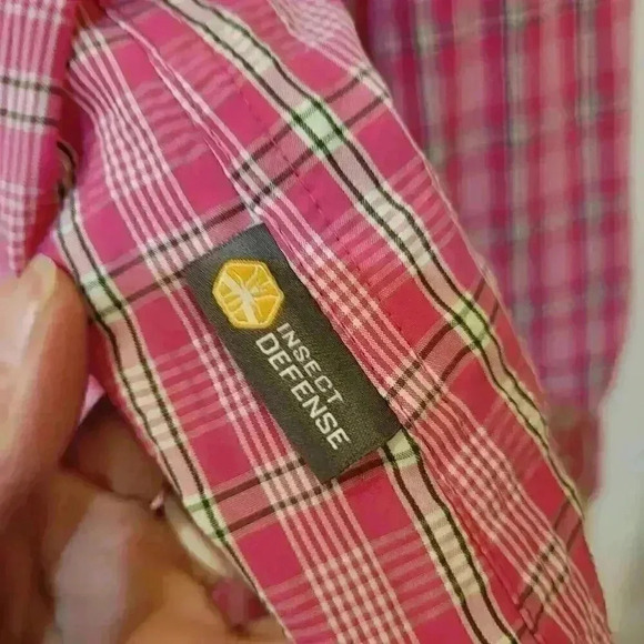 Cabela's Women's Pink Nylon/Poly Plaid Vented Fishing Outdoor Button Down Shirt - Picture 6 of 10